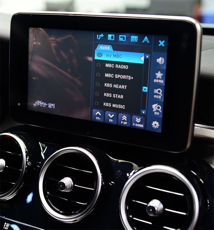 벤츠 뉴 C클래스 2014년식 수퍼 내비게이션 & 미러링크 통합 시스템 CSS2 아틀란 버전 장착리뷰 by 일여섯